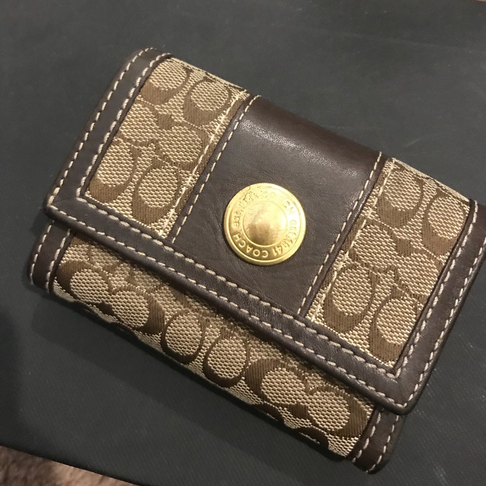 Coach wallet authentic